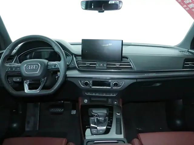 Audi Q5L — Фото автомобиля 7