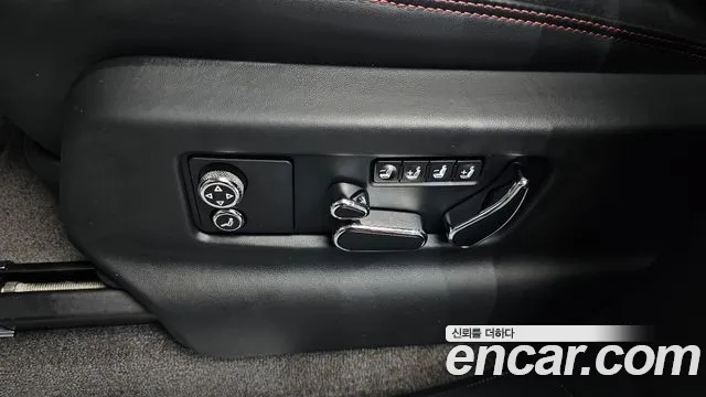 Bentley Bentayga Bentayga 4.0 V8 Base — Фото автомобиля 26