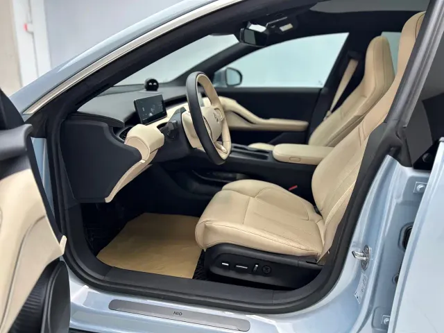 Nio ET5 — Фото автомобиля 8