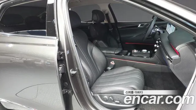 Genesis G80 Бензин 2.5 турбо AWD — Фото автомобиля 8