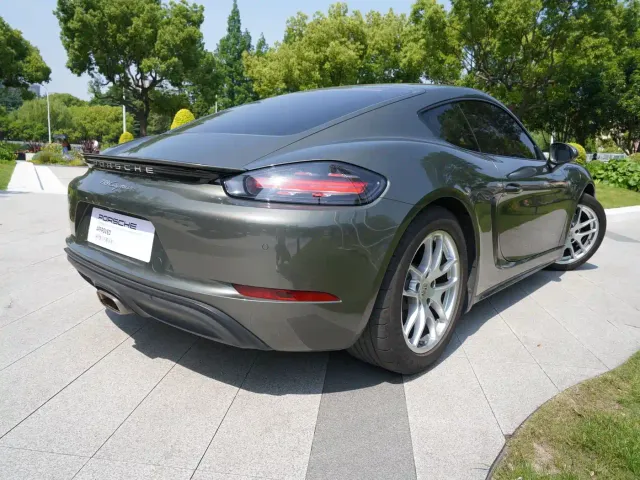 Porsche 718 — Фото автомобиля 14