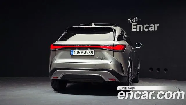Lexus RX — Фото автомобиля 4