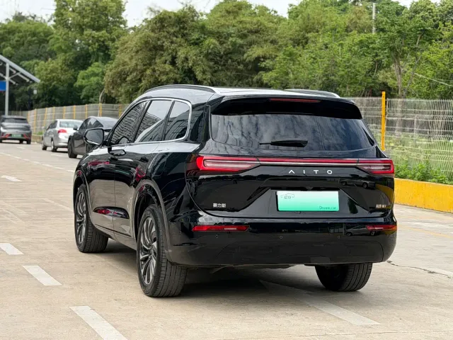 Aito M7 — Фото автомобиля 9
