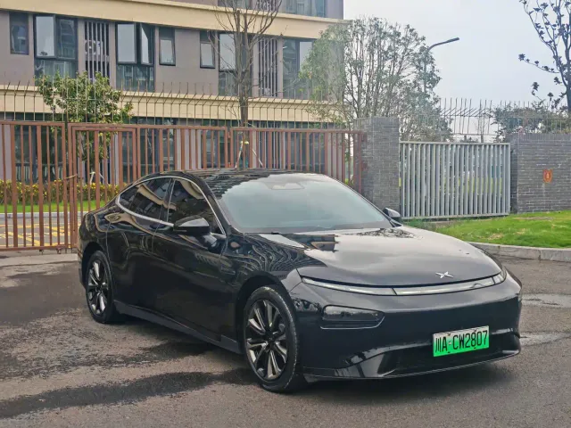 Xpeng P7 — Фото автомобиля 2