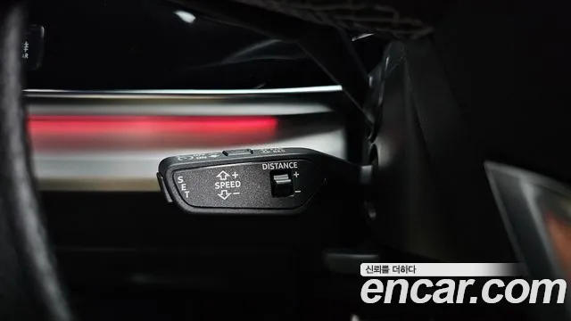 Audi Q8 55 TFSI quattro Premium — Фото автомобиля 11