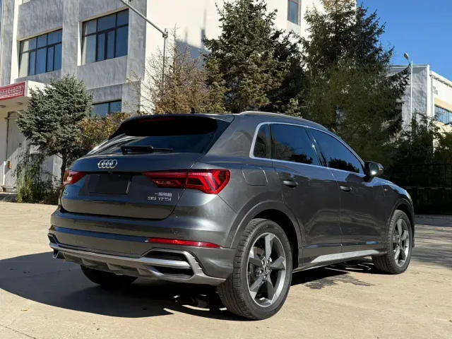 Audi Q3 — Фото автомобиля 5