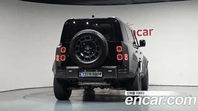 Land Rover Defender Defender (L663) 110 P635 Octa Edition 1 — Фото автомобиля 3