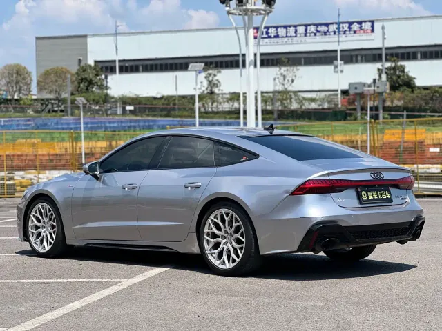Audi A7 — Фото автомобиля 4