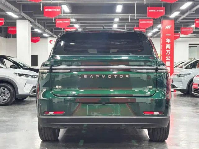 Leapmotor C10 — Фото автомобиля 5