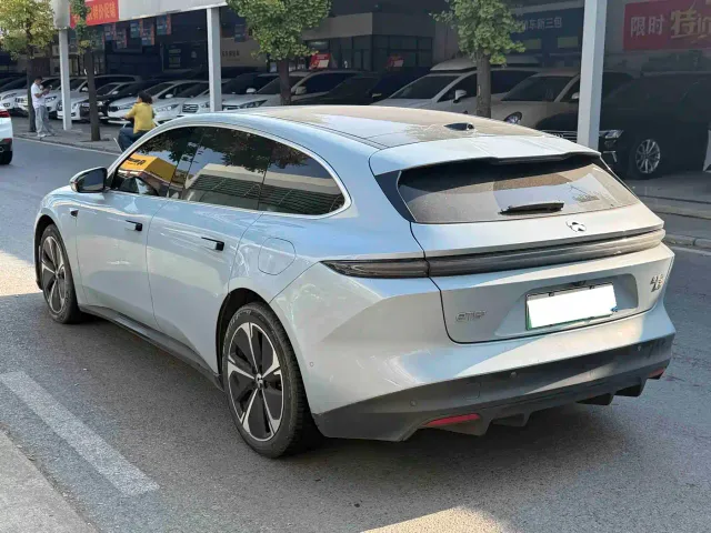 Nio ET5 Touring — Фото автомобиля 9
