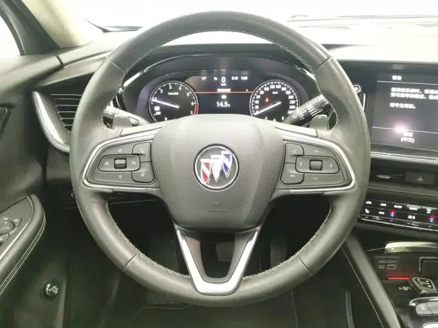 Buick Envision Plus — Фото автомобиля 14