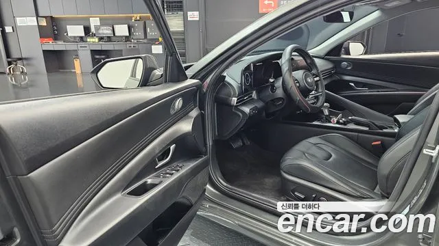 Hyundai AVANTE Avante (CN7) — Фото автомобиля 10