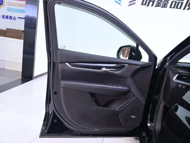 Cadillac XT5 — Фото автомобиля 18