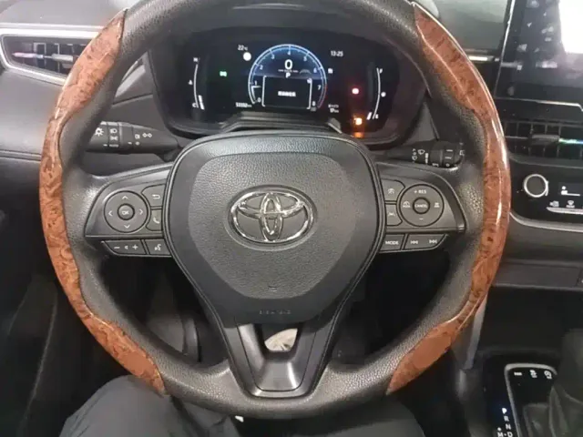 Toyota Corolla Cross — Фото автомобиля 10