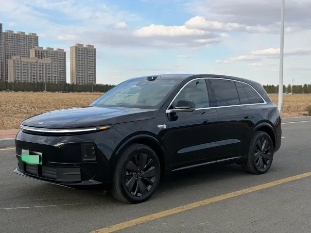 Фотография автомобиля — Li Auto L6
