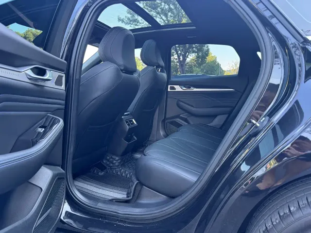 Geely Xingrui — Фото автомобиля 11