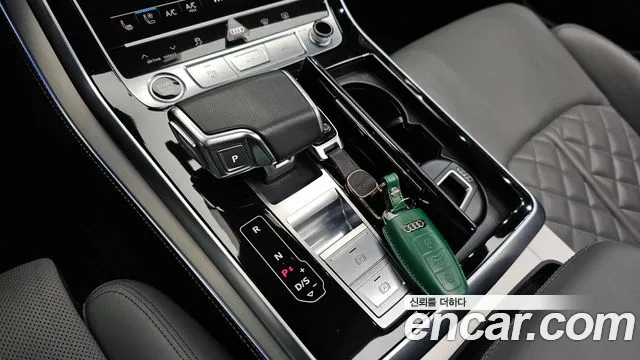 Audi Q8 55 TFSI quattro Premium — Фото автомобиля 9