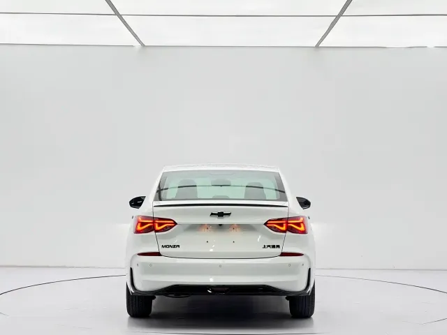 Chevrolet Monza — Фото автомобиля 5