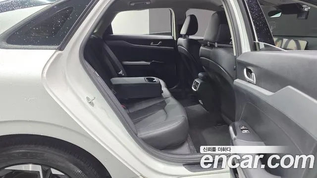 Kia K5 Новый K5 3 поколение 2.0 LPi(Для проката) — Фото автомобиля 11