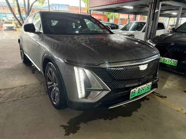 Cadillac Lyriq — Фото автомобиля 3