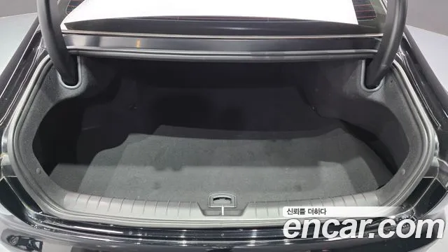 Hyundai Grandeur GN7 — Фото автомобиля 25