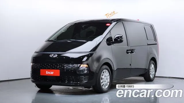 Фотография автомобиля — Hyundai Staria