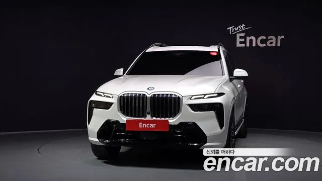 BMW X7 — Фото автомобиля 2
