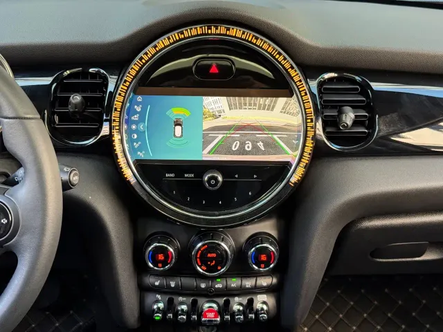 MINI Hatch — Фото автомобиля 14