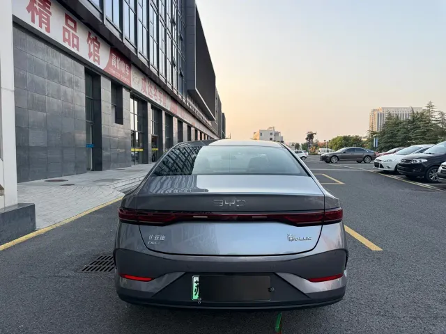 BYD Qin PLUS — Фото автомобиля 18