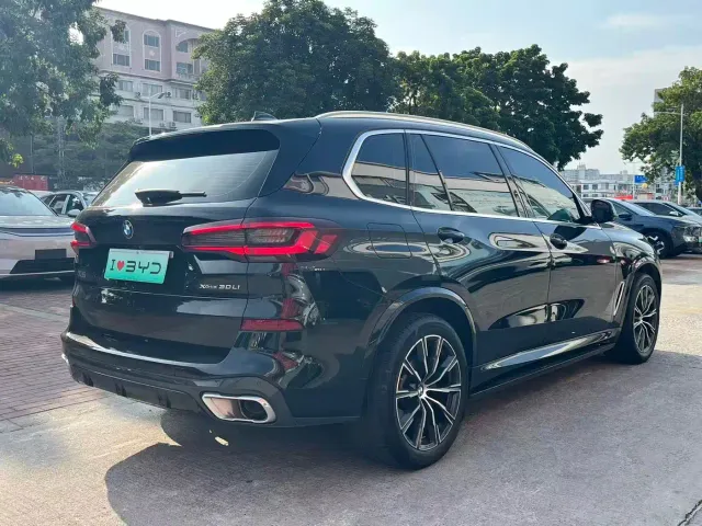 BMW X5 — Фото автомобиля 12