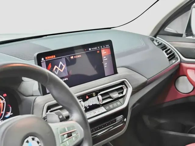 BMW BMW X3 2023 Facelift xDrive30i Leading M Night Package — Фото автомобиля 12