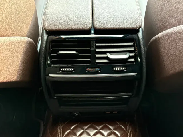 BMW 5 Series — Фото автомобиля 18