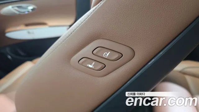 Genesis GV70 2.5T Бензин 2WD — Фото автомобиля 26