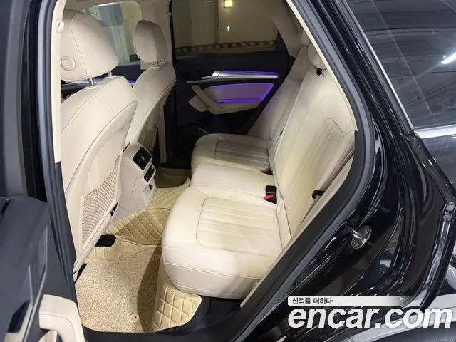 Audi Q5 FY — Фото автомобиля 12