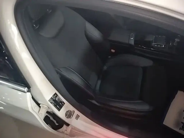 Mercedes-Benz A-Class — Фото автомобиля 24
