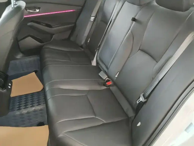 Honda Accord — Фото автомобиля 16