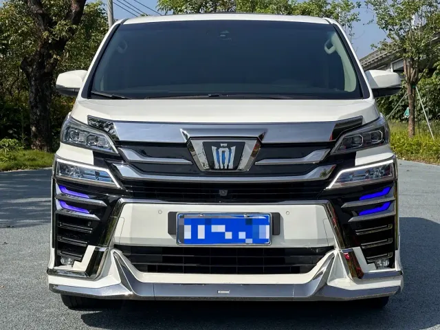 Toyota Vellfire — Фото автомобиля 2