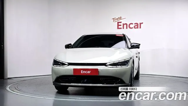 Kia EV6 — Фото автомобиля 3