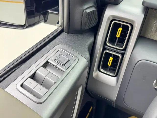 iCAR V23 — Фото автомобиля 22