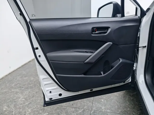 Toyota Frontlander — Фото автомобиля 19