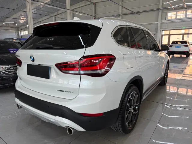 BMW X1 — Фото автомобиля 4