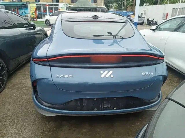 IM Motors L6 — Фото автомобиля 5