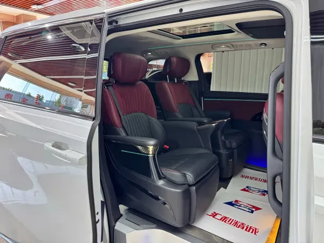 GAC Trumpchi E9 — Фото автомобиля 20