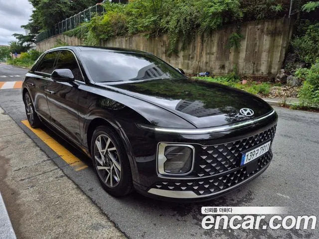 Hyundai Grandeur Grandeur (GN7) 2.5 Бензин 2WD — Фото автомобиля 3