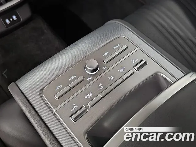 Hyundai Grandeur GN7 — Фото автомобиля 14