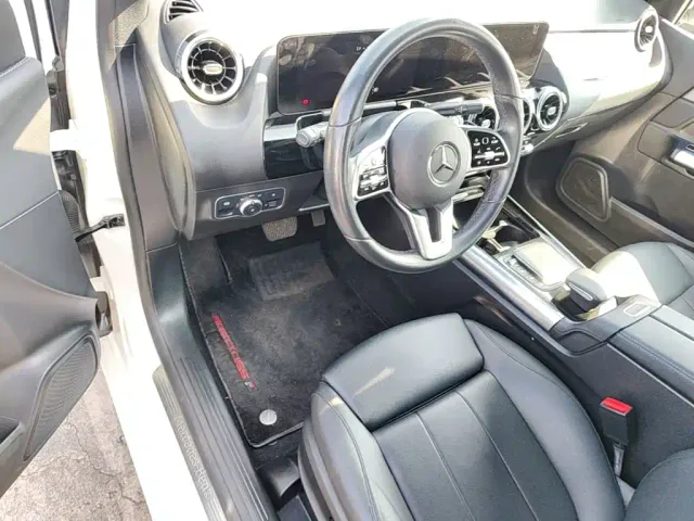 Mercedes-Benz B-Class — Фото автомобиля 20