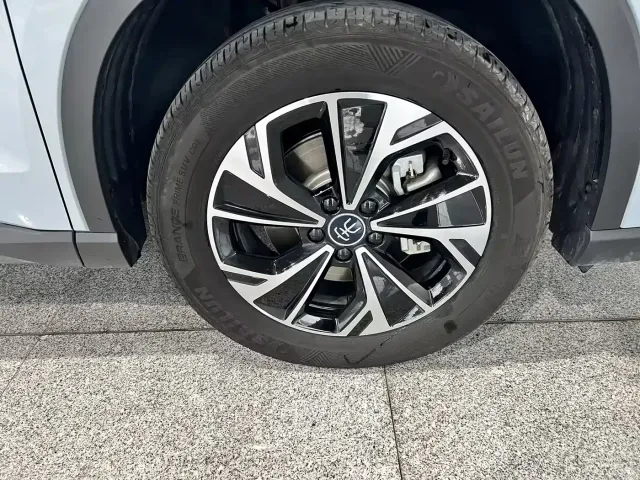BYD Song Pro — Фото автомобиля 12