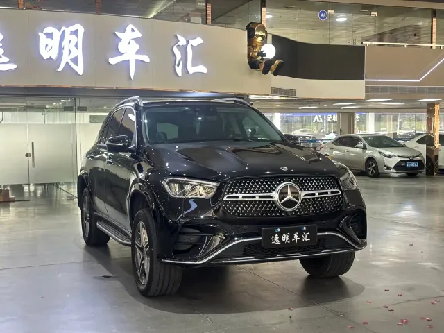 Mercedes-Benz GLE-Class — Фото автомобиля 3