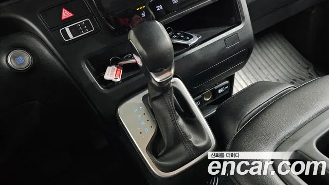 Hyundai Staria Staria Tourer 9 мест — Фото автомобиля 8