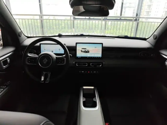 Baojun Yep Plus — Фото автомобиля 9
